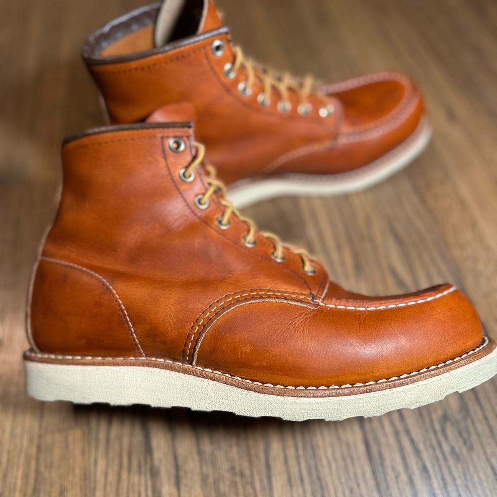 Redwing 875 Heritage Classic Moc Oro Legacy